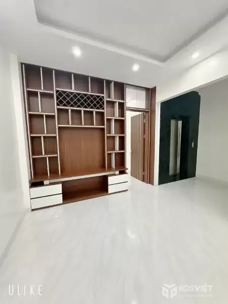 Bán Nhà Kim Giang 50m2. 7 tầng, mặt tiền 5m. 13.5 Tỷ Hoàng Mai Hà Nội