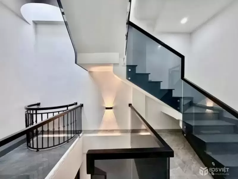 ♥  MT Huỳnh Ngọc Huệ, đường 10.5m, 102m2, ngang 6.5m, 2 căn nhà 3 tầng hiện đại, 7.25 tỷ 1 căn