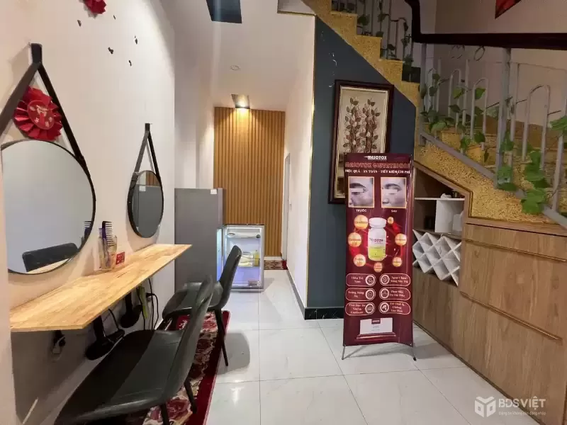 Bán nhà 3 tầng 2 mặt tiền đường Mê Linh – trung tâm TP Nha Trang – đang cho thuê spa 18tr/tháng