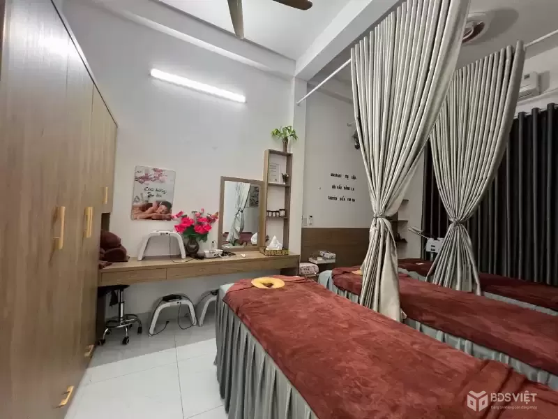 Bán nhà 3 tầng 2 mặt tiền đường Mê Linh – trung tâm TP Nha Trang – đang cho thuê spa 18tr/tháng