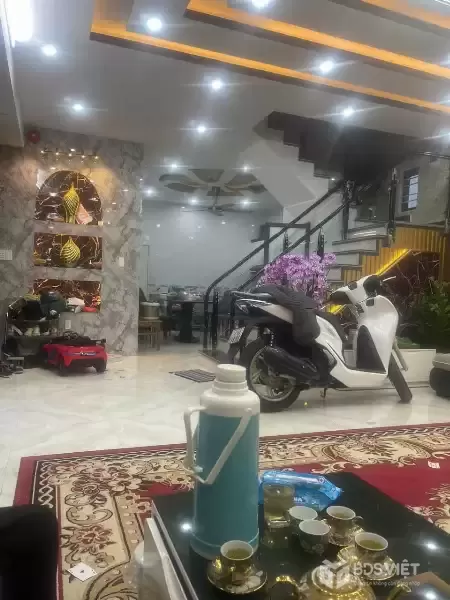 SIÊU PHẨM NHÀ 3 TẦNG CHỈ HƠN 2,X TỶ – NGÕ 8M, GẦN MẶT ĐƯỜNG 402  ZALO 0567 222 555