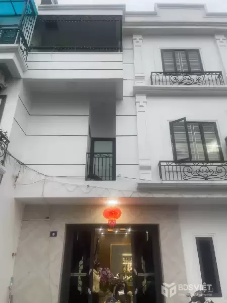 SIÊU PHẨM NHÀ 3 TẦNG CHỈ HƠN 2,X TỶ – NGÕ 8M, GẦN MẶT ĐƯỜNG 402  ZALO 0567 222 555