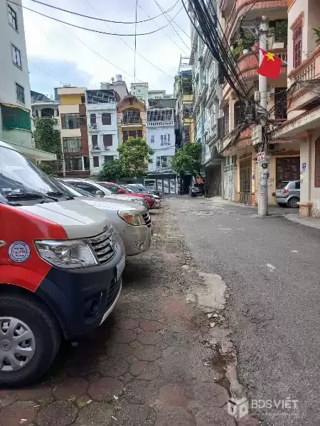 BÁN NHÀ CẤP 4 NGUYỄN XIỂN, PHÂN LÔ OTO TRÁNH, GẦN PHỐ, NGÕ THÔNG, MẶT TIỀN 4M, CHỈ 9.X TỶ
