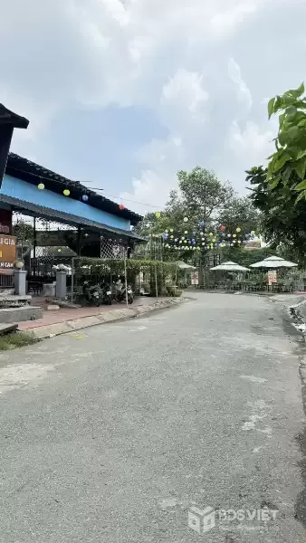 Đất Mặt Tiền KDC Bình Chánh View Sông Hồ - Sát Quận 8 - Đang Có Dòng Tiền Cho Thuê - Ngang Khủng 24M - 465M2 - 50 tỷ