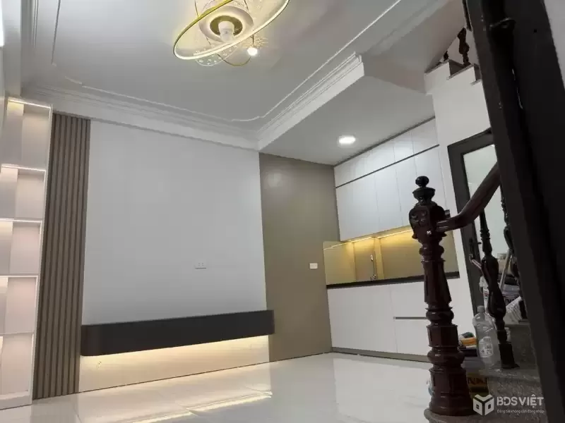 Bán Nhà Kim Ngưu 19m2. 5 tầng. mặt tiền 4m. giá 5.2 Tỷ Hai Bà Trưng Hà
