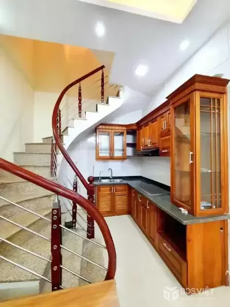 Bán Nhà Ngõ Gốc Đề 27m2. 3 tầng. mặt tiền 3.5m. giá 6.8 Tỷ Hai Bà Trưng Hà Nội