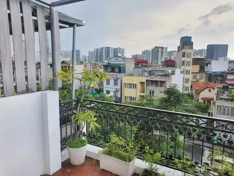 Bán Nhà Nguyễn Khoái 30m2. 5 tầng. mặt tiền 3.21m. giá 12.6 Tỷ Hai Bà Trưng Hà Nội