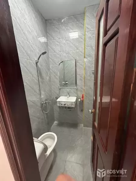 Bán Nhà Thịnh Quang 20/25m2. 5 tầng. mặt tiền 4.2m. giá 5.3 Tỷ Đống Đa Hà Nội