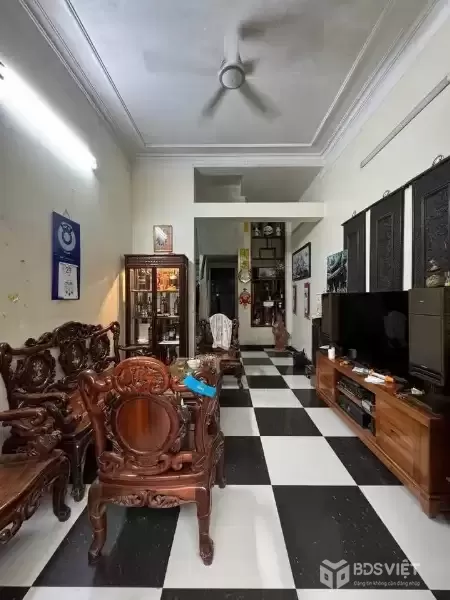 Bán nhà Kim Ngưu 40/45m2. 4 tầng. mặt tiền 3.6m. giá đẹp 10.6 tỷ Hai Bà Trưng Hà Nội