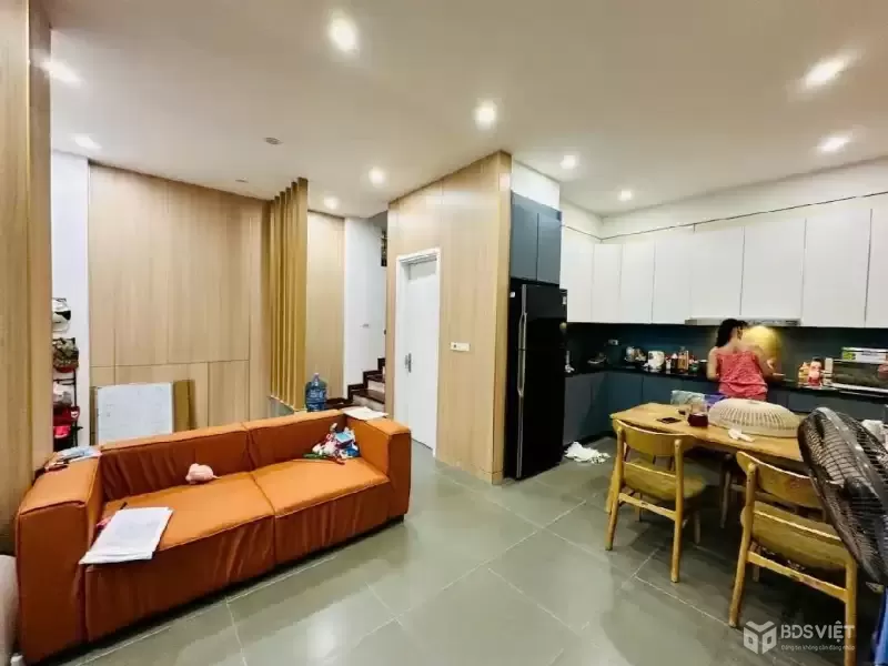 Phan Đình Giót – Nhà mới đẹp 35m² – Ngõ nông ba gác đỗ cửa – 5 phút ra bến xe Giáp Bát