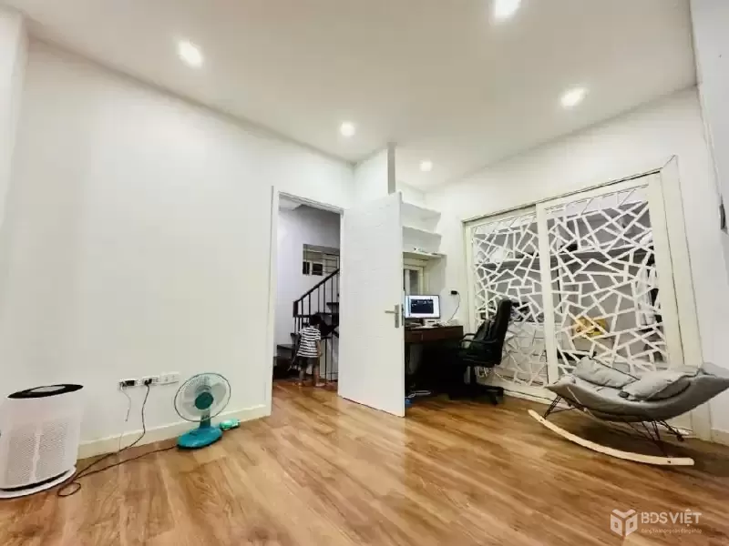 Phan Đình Giót – Nhà mới đẹp 35m² – Ngõ nông ba gác đỗ cửa – 5 phút ra bến xe Giáp Bát