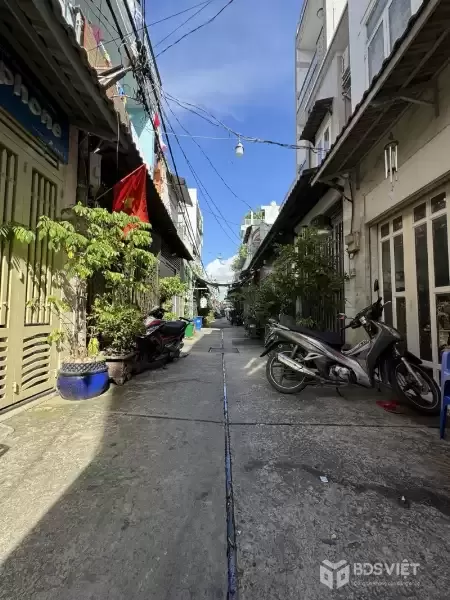 Nhỉnh 3 Tỷ – Gần Tên Lửa – 32M2 (4 x 8) – 2 Phòng Ngủ Mới Ở Ngay