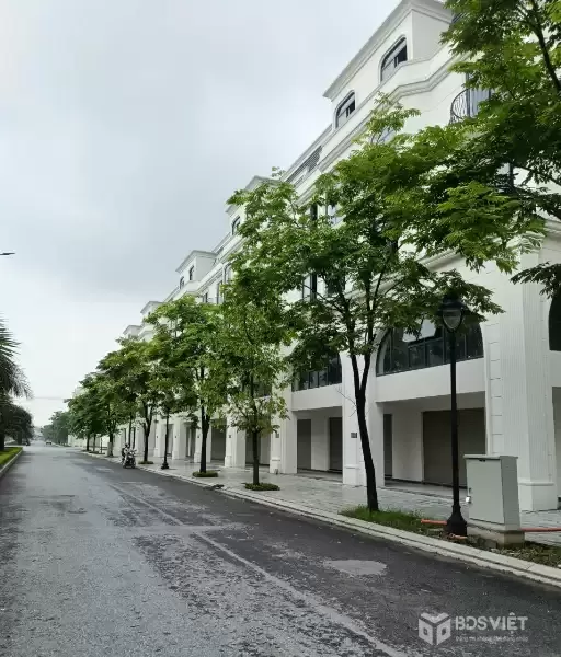 Mặt phố Đại lộ Thảo Viên - Hinode 92.5m2- 5T, Vỉa hè KD, gần hồ, giá 21.5 tỷ