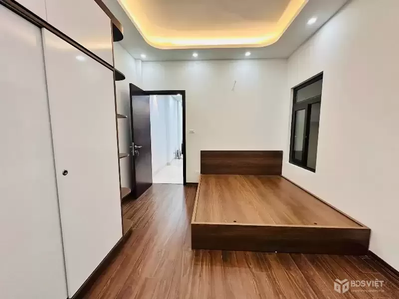 BÁN NHÀ SIÊU ĐẸP –  CẦU GIẤY – Ô TÔ VÀO TẬN NHÀ – VỊ TRÍ ĐẮC ĐỊA – GẦN MẶT ĐƯỜNG LỚN – NHÀ DÂN XÂY CỰC KÌ KIÊN CỐ