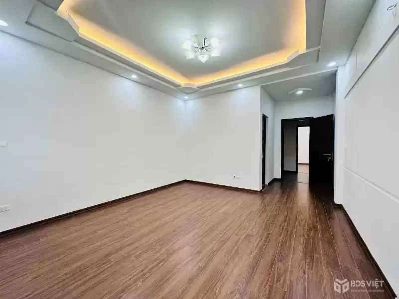 BÁN NHÀ SIÊU ĐẸP –  CẦU GIẤY – Ô TÔ VÀO TẬN NHÀ – VỊ TRÍ ĐẮC ĐỊA – GẦN MẶT ĐƯỜNG LỚN – NHÀ DÂN XÂY CỰC KÌ KIÊN CỐ