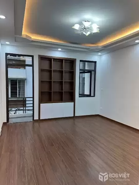 BÁN NHÀ SIÊU ĐẸP –  CẦU GIẤY – Ô TÔ VÀO TẬN NHÀ – VỊ TRÍ ĐẮC ĐỊA – GẦN MẶT ĐƯỜNG LỚN – NHÀ DÂN XÂY CỰC KÌ KIÊN CỐ