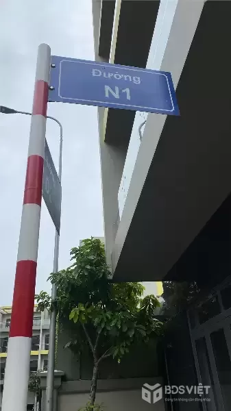 Nhà mặt phố Thống Nhất, Dĩ An: Vị trí vàng, kinh doanh đỉnh, 69m2, 3 tầng, 4PN, 6WC, sổ hồng trao tay, giá hời 8.4 tỷ!