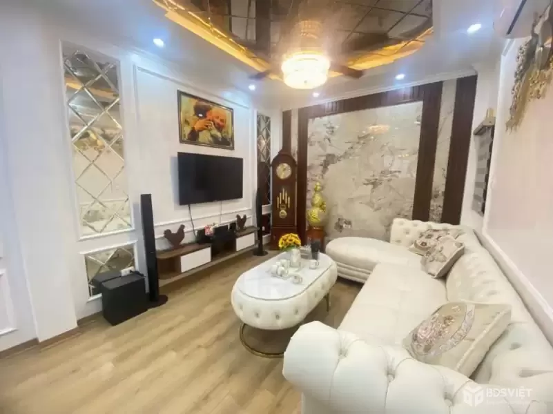 Hiếm! Bán nhà Hoàng Hoa Thám, gần phố gần ô tô – 35m² 4 tầng giá 8.7 tỷ