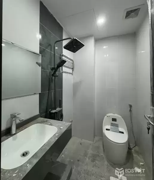 NHÀ MỚI VÕ CHÍ CÔNG, 6T THANG MÁY, Ô TÔ ĐỖ CỔNG, NỘI THẤT XỊN XÒ – 43M2, 9.9 TỶ