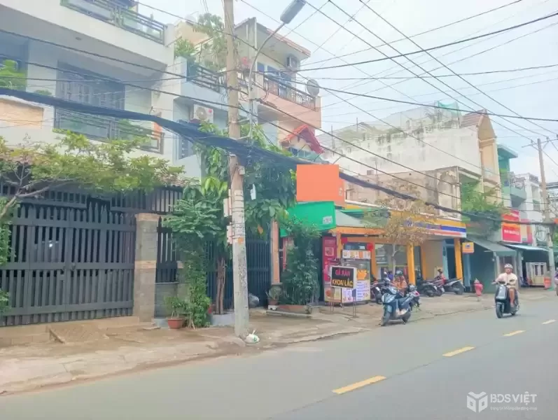 Cho thuê nhà mặt tiền Thạch Lam 72m² - 18Triệu - GẦN TRƯỜNG HỌC