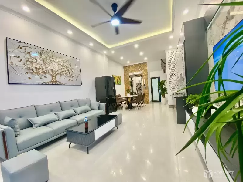 Lô Đất Đẹp Tứ Liên - 20m ôtô - ngõ thông - 98m2 nhỉnh 18 tỷ.