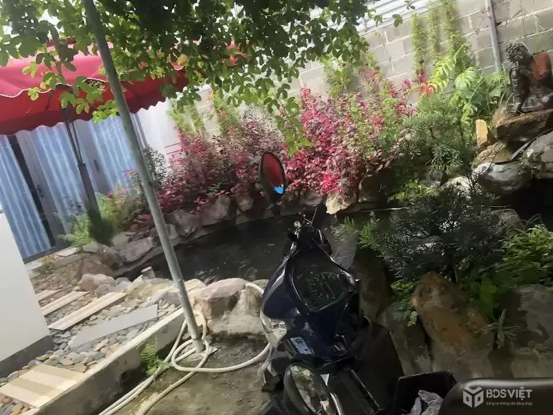 Bán Nhà Diên Toàn-Diên Khánh
-DT: 188m2 ngang 8m nở hậu
-Hướng Bắc
-Hiện trạng đường 6m ô tô né nhau
-Nhà gồm 1PN-2WC- Khách-Bếp...
-Giá bán: 3,3tỷ có TL