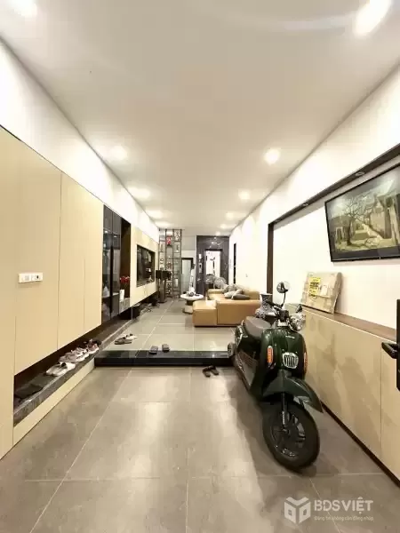 Hàng Hiếm Âu Cơ - Thang Máy - 10m Ôtô - Full Công Năng - 7 Tầng nhỉnh 16 tỷ.