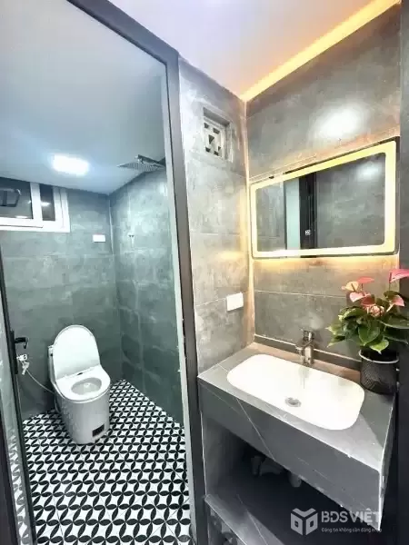 TẬP THỂ TẦNG 1 ĐỘI CẤN DT 50M 4 NGỦ GIÁ 3,7 TỶ-CÁCH 1 NHÀ RA MẶT PHỐ