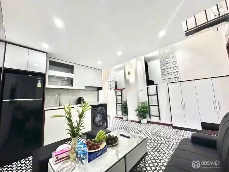 TẬP THỂ TẦNG 1 ĐỘI CẤN DT 50M 4 NGỦ GIÁ 3,7 TỶ-CÁCH 1 NHÀ RA MẶT PHỐ