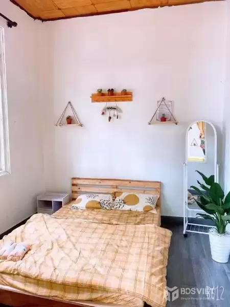 Cho thuê villa có vườn đào cổ gần ga Đà Lạt giá 13tr, mặt Đường Nguyễn Trãi, Phường 10 Đà Lạt