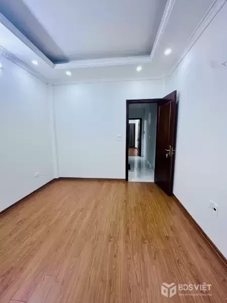 BÁN NHÀ MỚI TỨ LIÊN – DÂN XÂY – NGÕ THÔNG – CÁCH Ô TÔ TRÁNH 50M – 10,45 TỶ