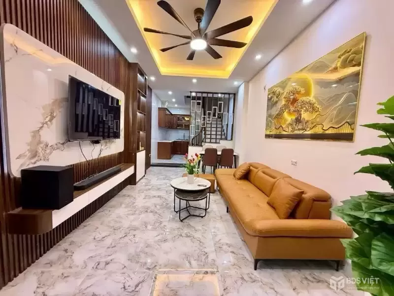 Bán Nhà Trần Khát Chân 31/36m2. 5 tầng. mặt tiền 3.5m giá 8.9 Tỷ Hai Bà Trưng Hà Nội