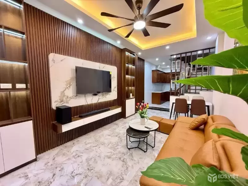 Bán Nhà Trần Khát Chân 31/36m2. 5 tầng. mặt tiền 3.5m giá 8.9 Tỷ Hai Bà Trưng Hà Nội