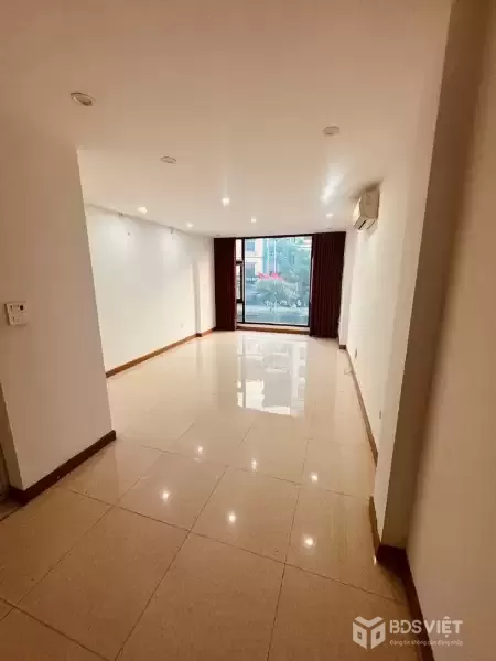 Nghi Tàm Lô Góc - 7 tầng Thang Máy - Kinh Doanh - Ôtô tránh - nhỉnh 19 tỷ.