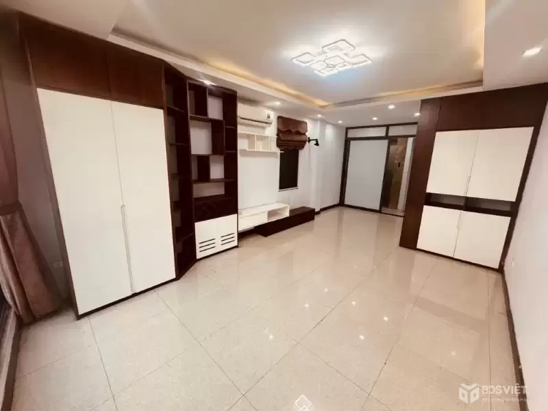 Nghi Tàm Lô Góc - 7 tầng Thang Máy - Kinh Doanh - Ôtô tránh - nhỉnh 19 tỷ.