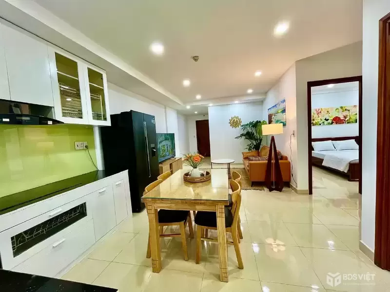 Bán căn hộ CT3 VCN Phước Hải
tầng 4
-Diện tích: 65.2m2, của chính Đông Bắc, logia hướng chính Tây Nam, hướng phụ Tây Bắc, phòng khách thênh thang, 2 ngủ rộng, thoáng mát, 1wc. 
-Tình trạng căn hộ: mới tinh, full nội thất.
-Pháp lý: Sổ hồng cầm ta