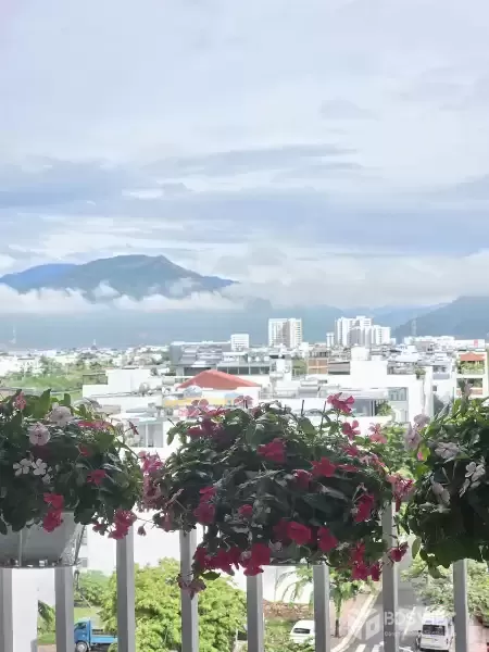 Bán căn hộ CT3 VCN Phước Hải
tầng 4
-Diện tích: 65.2m2, của chính Đông Bắc, logia hướng chính Tây Nam, hướng phụ Tây Bắc, phòng khách thênh thang, 2 ngủ rộng, thoáng mát, 1wc. 
-Tình trạng căn hộ: mới tinh, full nội thất.
-Pháp lý: Sổ hồng cầm ta