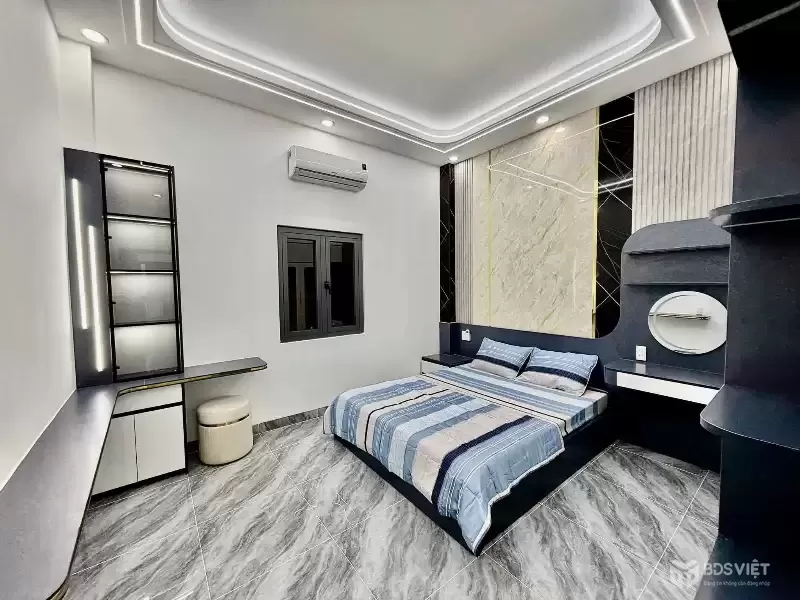 BÁN NHÀ PHỐ LIỀN KỀ LÀNG ĐẠI HỌC - SÁT METRO - THANH TOÁN CHỈ 1 TỶ