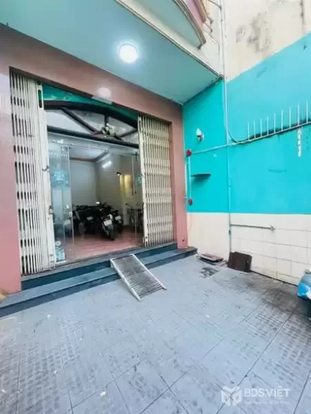 Nhà HXH Đường Nguyễn Hồng Đào Phường 14 Quận Tân Bình Cũ.