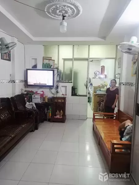 Gần Chợ Bình Long – Hẻm 6m Thông – 2 Tầng Đúc – 34m² (3.5x10) – Chỉ Nhỉnh 3 Tỷ