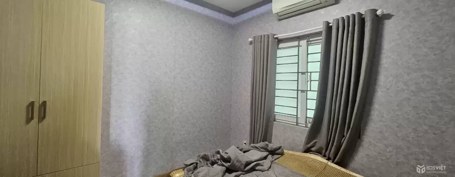 BÁN CĂN HỘ MƯỜNG THANH VIỄN TRIỀU – VIEW BIỂN HÒN CHỒNG  Vị trí: Dự án Mường Thanh Viễn Triều, Hòn Chồng – Nha Trang
 Diện tích: 70,56 m²
 Thiết kế: 3 phòng ngủ, 2 vệ sinh
 Hướng: Đông Nam – view biển cực đẹp, thoáng mát quanh năm

 Giá bán: 4 t