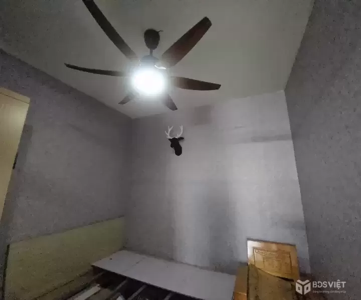 BÁN CĂN HỘ MƯỜNG THANH VIỄN TRIỀU – VIEW BIỂN HÒN CHỒNG  Vị trí: Dự án Mường Thanh Viễn Triều, Hòn Chồng – Nha Trang
 Diện tích: 70,56 m²
 Thiết kế: 3 phòng ngủ, 2 vệ sinh
 Hướng: Đông Nam – view biển cực đẹp, thoáng mát quanh năm

 Giá bán: 4 t