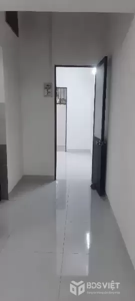 BÁN NHÀ 2 MẶT HẺM TRƯỚC SAU THÔN ĐẮC LỘC - BẮC NHA TRANG (VĨNH PHƯƠNG) 
- Diện tích 82.6m2 full ONT
- Ngang 5m. Hướng Đông Bắc và Tây Nam
- Hẻm betong rộng 4-5m và 3m. 
- Pháp lý Sổ hồng sở hữu lâu dài
- Kết cấu cấp 4 với 1pn (có thể tách thành 2pn),