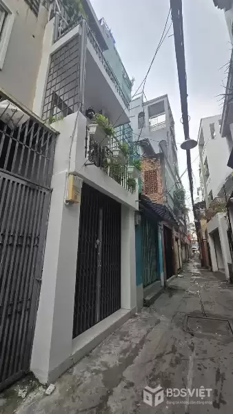 Quận 3 - CMT8- 3 tầng - Hẻm 3M - Giá 4.8 Tỷ