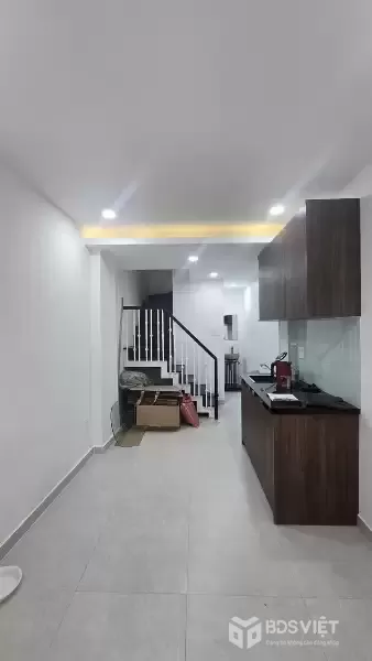 Quận 3 - CMT8- 3 tầng - Hẻm 3M - Giá 4.8 Tỷ