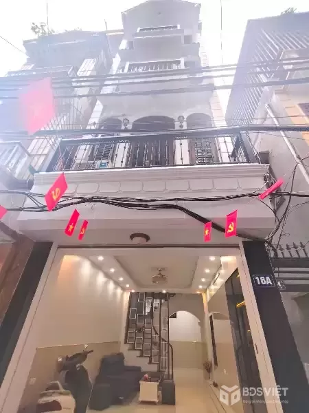  SIÊU PHẨM LÔ GÓC – CẦU GIẤY – 3 THOÁNG – Ô TÔ ĐỖ CỬA – 50M RA PHỐ XUÂN THUỶ – Ở SƯỚNG – KINH DOANH ĐỈNH