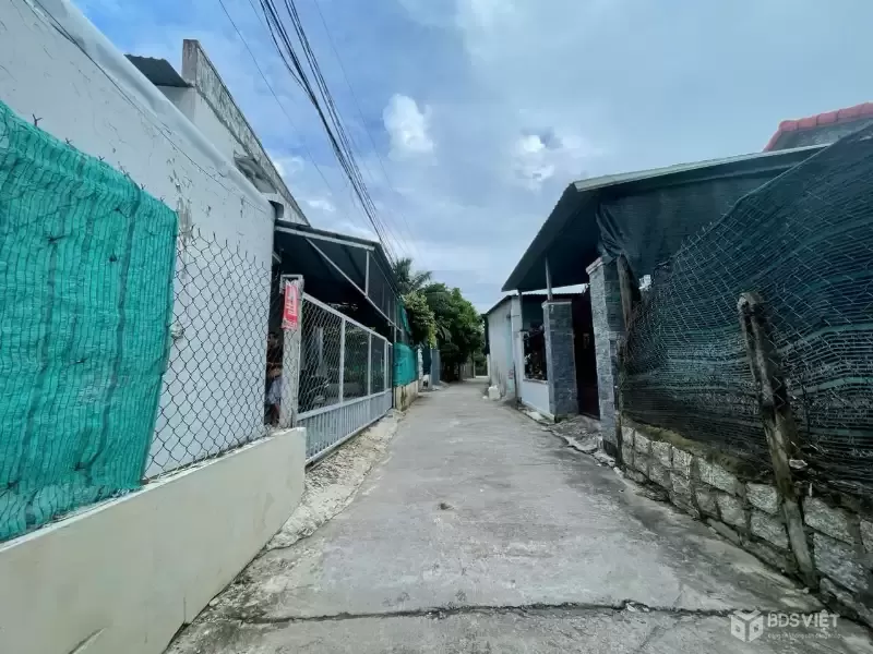 BÁN ĐẤT FULL THỔ ĐƯỜNG Ô TÔ – VIEW SÔNG ĐẸP TẠI VĨNH HIỆP, NHA TRANG 

- Vị trí vàng: Mặt sau đường quy hoạch 32m, view sông thoáng mát – kết nối đường 23/10 và Võ Nguyên Giáp, giao thông thuận tiện.
- Đường ô tô tới đất, khu dân cư yên tĩnh, thoá