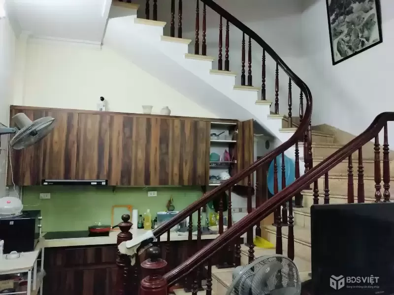 Bán Nhà Kim Mã 31m2. 5 tầng. mặt tiền 3.51m. giá 8.1 Tỷ Ba Đình Hà Nội