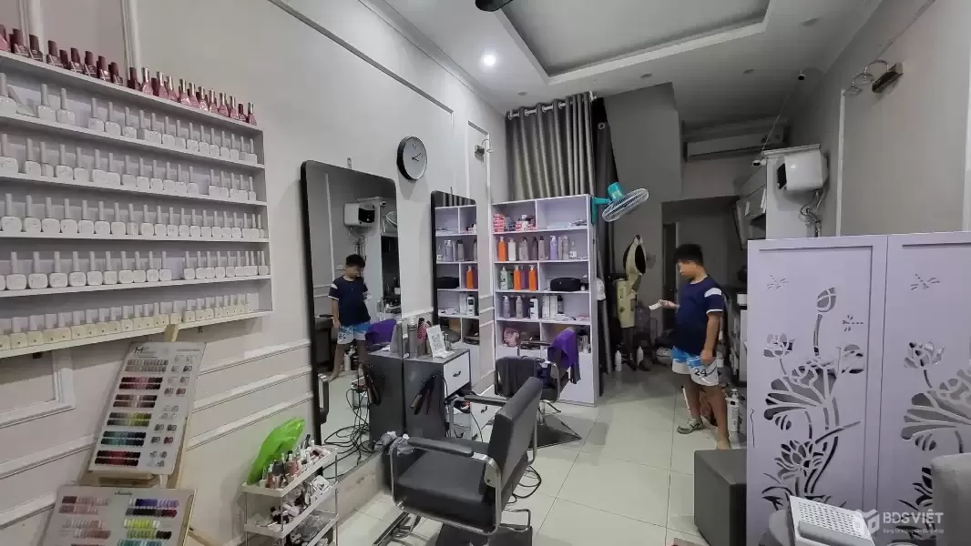 Bán Nhà Đê Trần Khát Chân 27m2. 4 tầng. mặt tiền 3.25m. giá 13.6 Tỷ Hai Bà Trưng Hà Nội