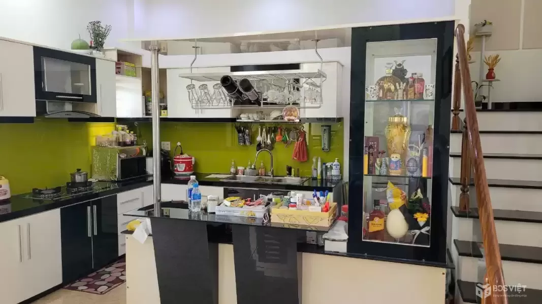 Nhà 1 trệt 1 lầu 1 tum – 5PN, hẻm 4m Phú Đức, Vĩnh Hòa – 9,5 tỷ